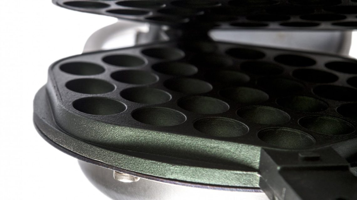 Eterna Bubble Waffle Makinesi Seti kullanan kullanıcıların deneyimlerini ve yorumlarını yansıtan görsel.