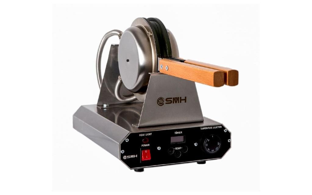 Eterna Bubble Waffle Makinesi, şık tasarımı ve dayanıklı yapısıyla mutfaklarda profesyonel waffle deneyimi sunuyor.